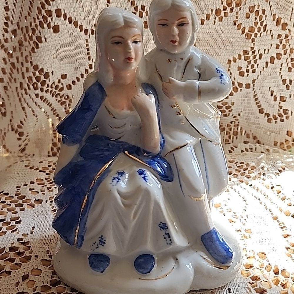 Vintage Porcelain Blue White & Gold Couple Figurine